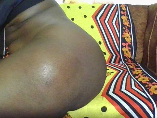 Thickbirdie05 live cam on BongaCams
