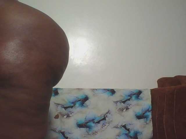 Thickbirdie05 live cam on BongaCams