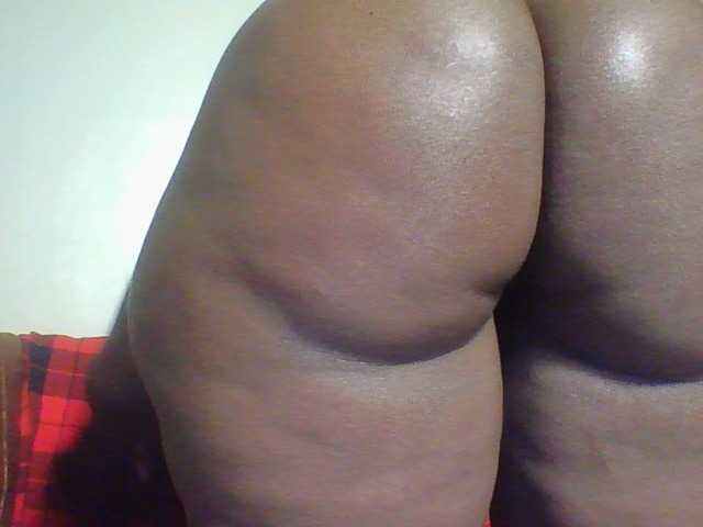 Thickbirdie05 live cam