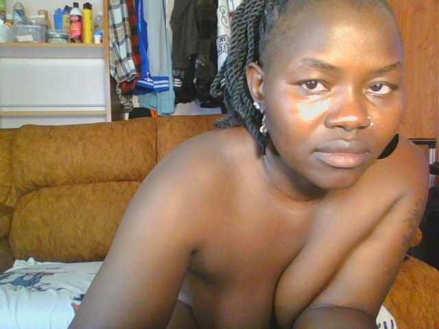 Thickbirdie05 live cam on BongaCams