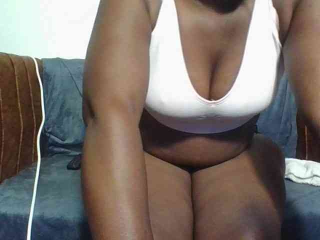 Thickbirdie05 webcam