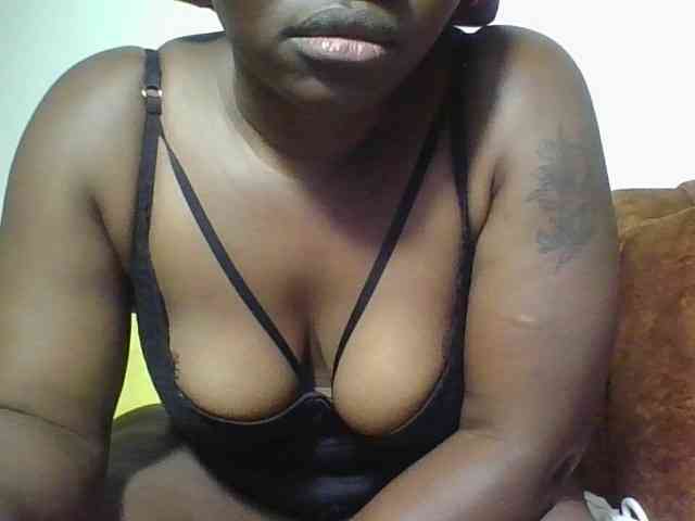 Thickbirdie05 webcam