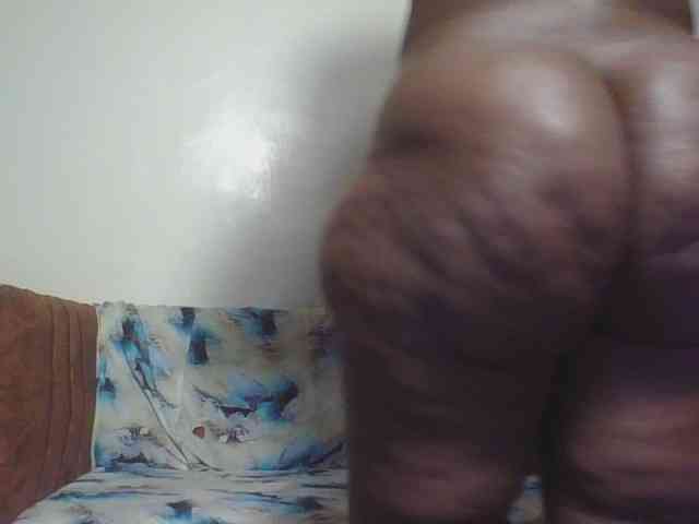 Thickbirdie05 webcam