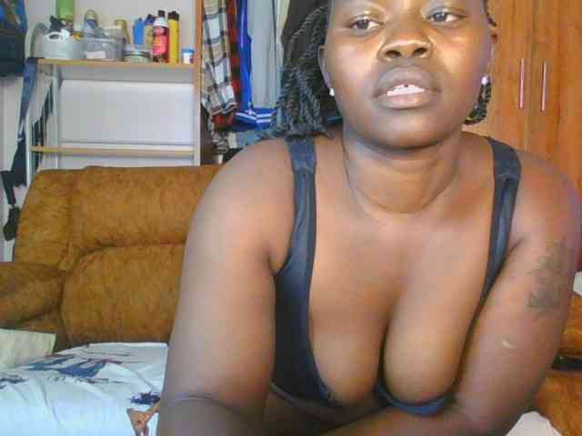 Thickbirdie05 webcam