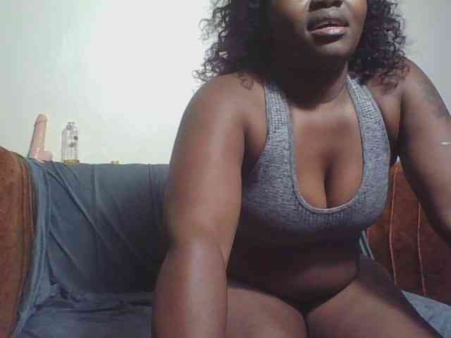 Thickbirdie05 webcam