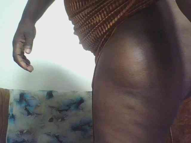 Thickbirdie05 webcam