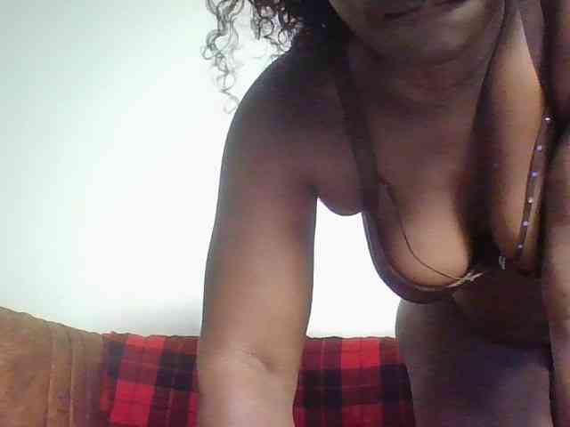 Thickbirdie05 webcam