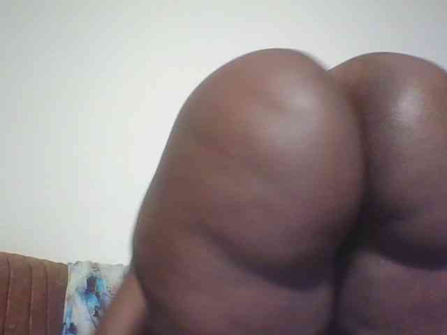 Thickbirdie05 webcam