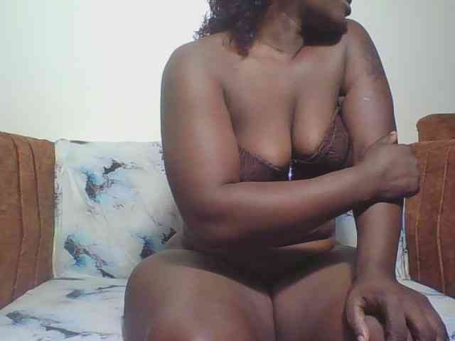 Thickbirdie05 webcam