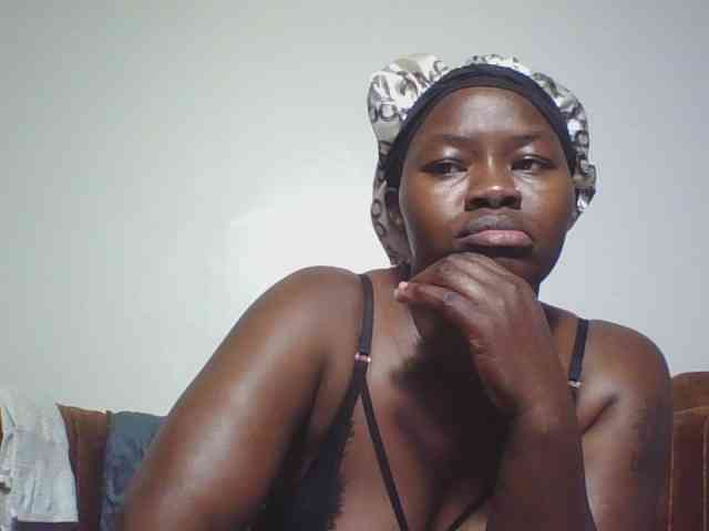 Thickbirdie05 webcam