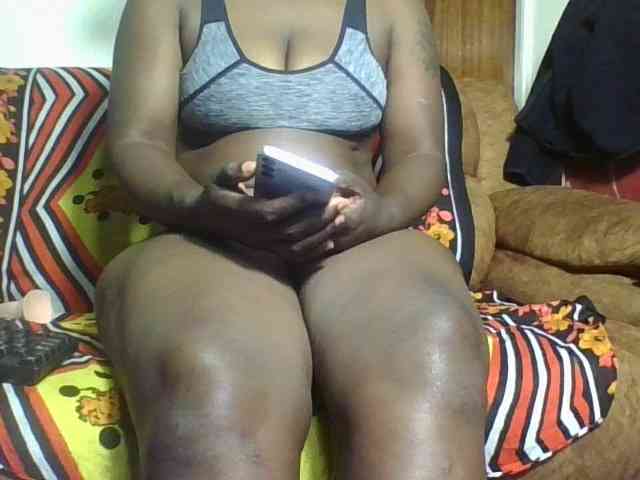 Thickbirdie05 webcam
