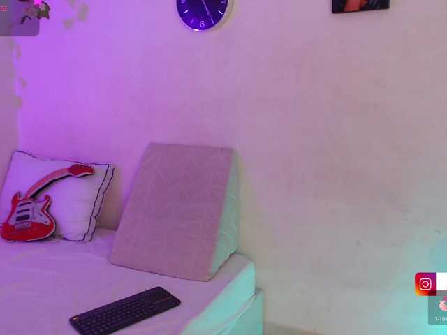 alaiasweet live cam on BongaCams