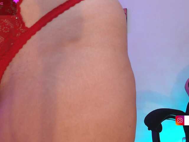 alaiasweet live cam on BongaCams