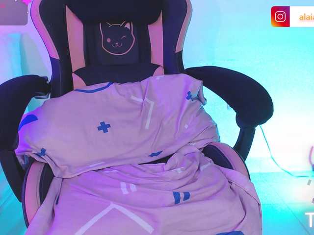 alaiasweet live cam on BongaCams