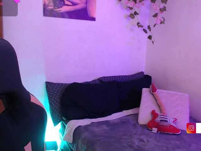 alaiasweet live cam on BongaCams