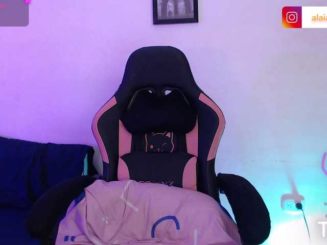 alaiasweet live cam on BongaCams
