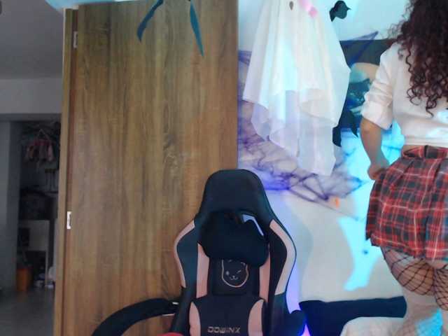alaiasweet live cam on BongaCams