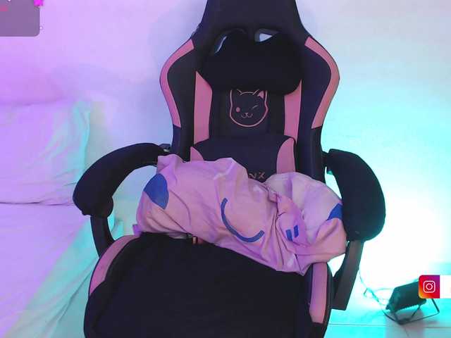 alaiasweet live cam on BongaCams