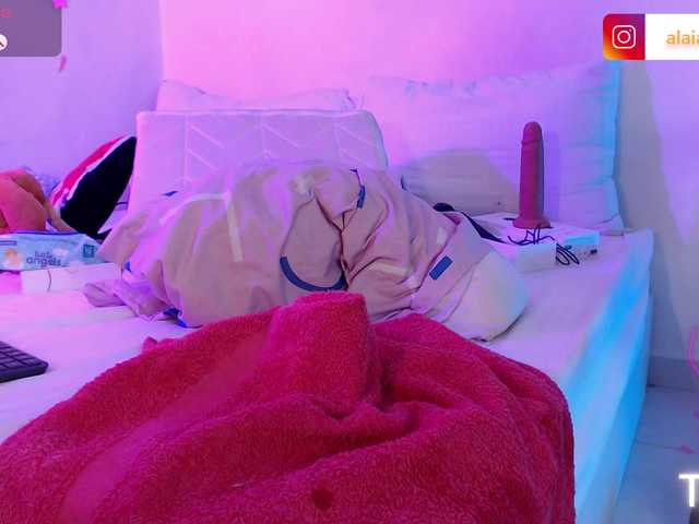 alaiasweet live cam on BongaCams