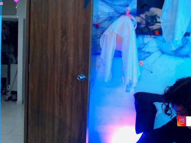 alaiasweet live cam on BongaCams