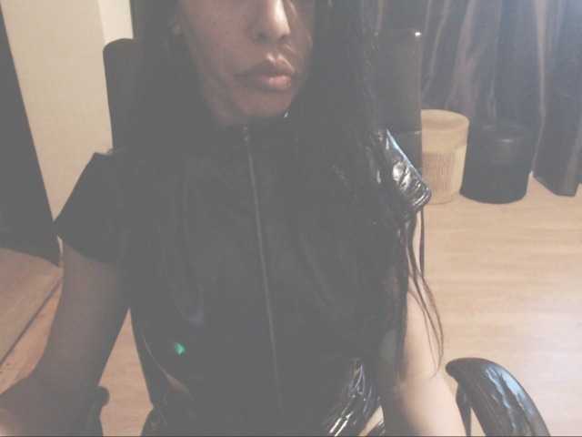 IconDomme live cam on BongaCams