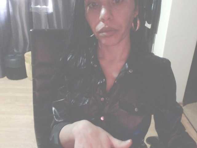IconDomme live cam on BongaCams