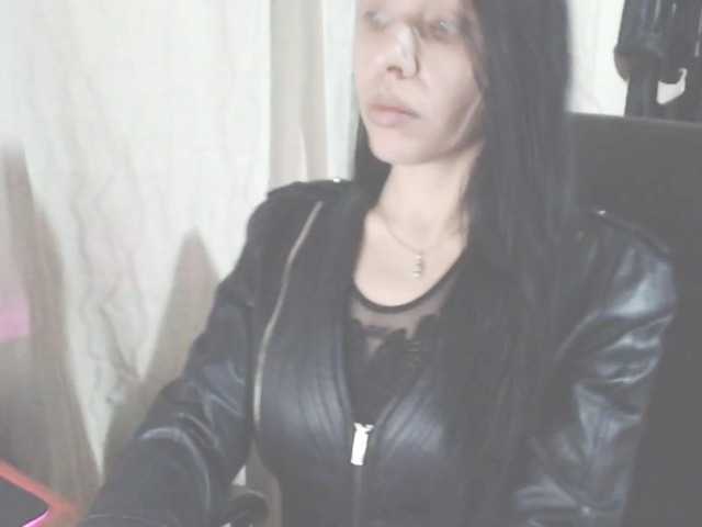 IconDomme webcam bongacams model stream image