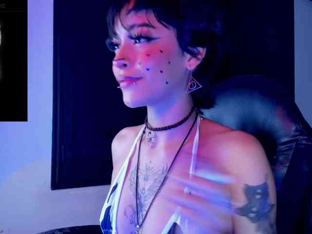 annykiittyy webcam