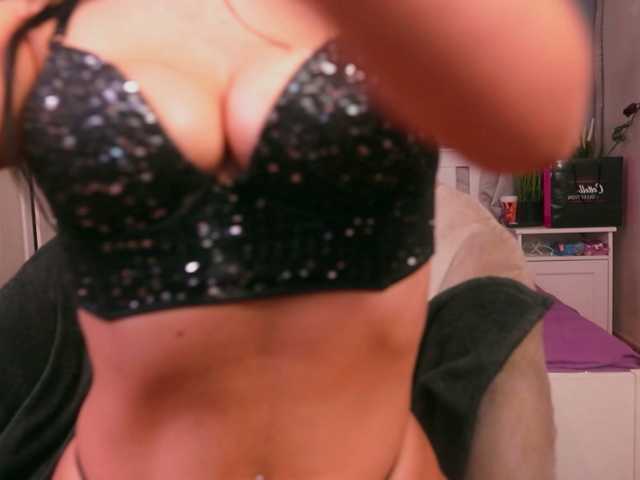 1rosell live cam on BongaCams