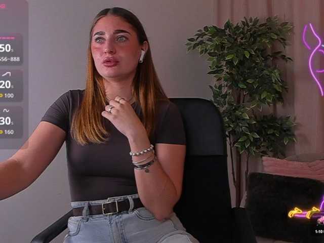 RinaKlark live cam on BongaCams