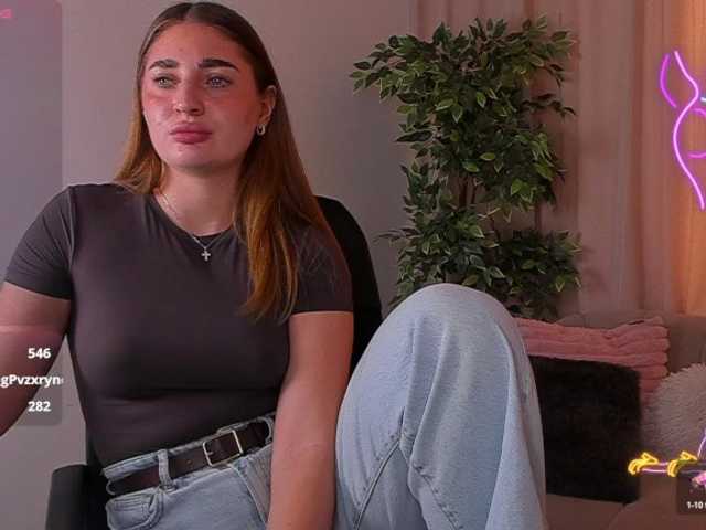 RinaKlark live cam on BongaCams