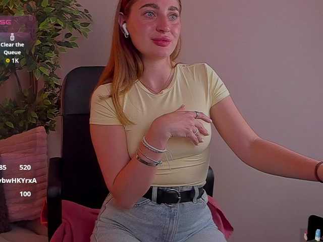 RinaKlark live cam on BongaCams