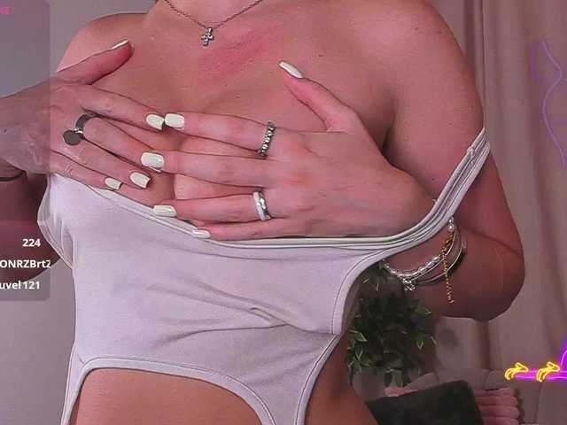 RinaKlark live cam on BongaCams