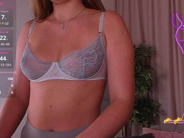 RinaKlark live cam on BongaCams