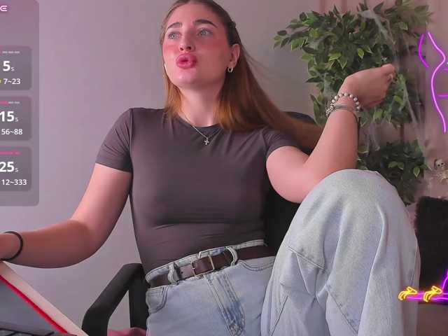 RinaKlark live cam on BongaCams