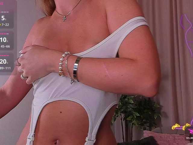 RinaKlark live cam on BongaCams