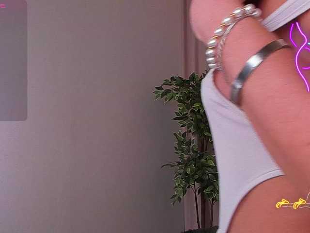 RinaKlark live cam on BongaCams