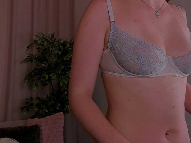 RinaKlark live cam on BongaCams