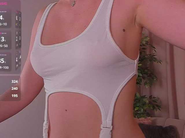 RinaKlark live cam on BongaCams