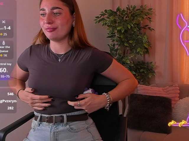 RinaKlark live cam on BongaCams