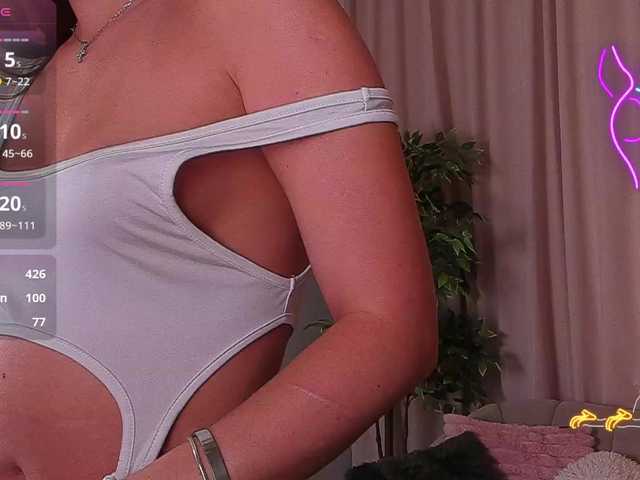 RinaKlark live cam on BongaCams
