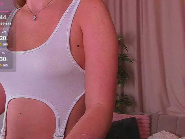 RinaKlark live cam on BongaCams
