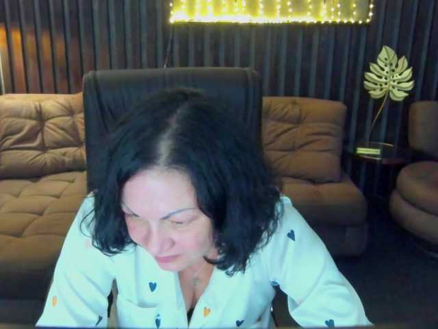 IrissMoon live cam on BongaCams
