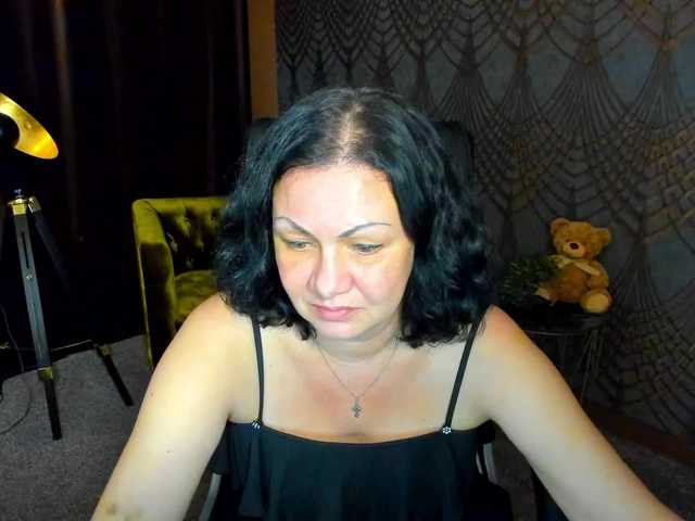 IrissMoon live cam on BongaCams
