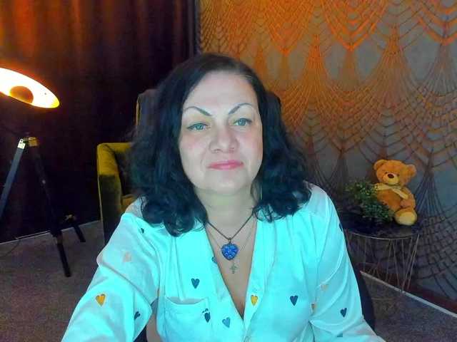 IrissMoon live cam on BongaCams