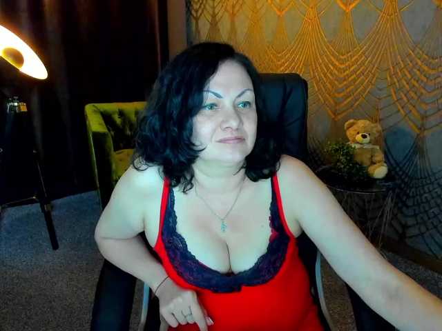 IrissMoon live cam on BongaCams