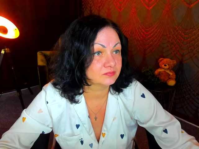 IrissMoon live cam