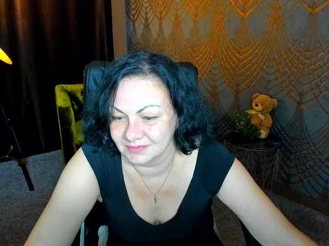 IrissMoon live cam on BongaCams