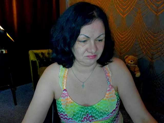 IrissMoon live webcam show