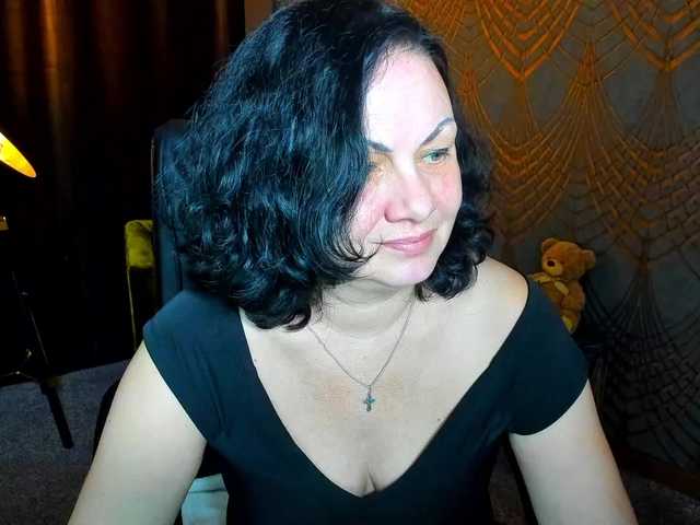 IrissMoon live cam on BongaCams
